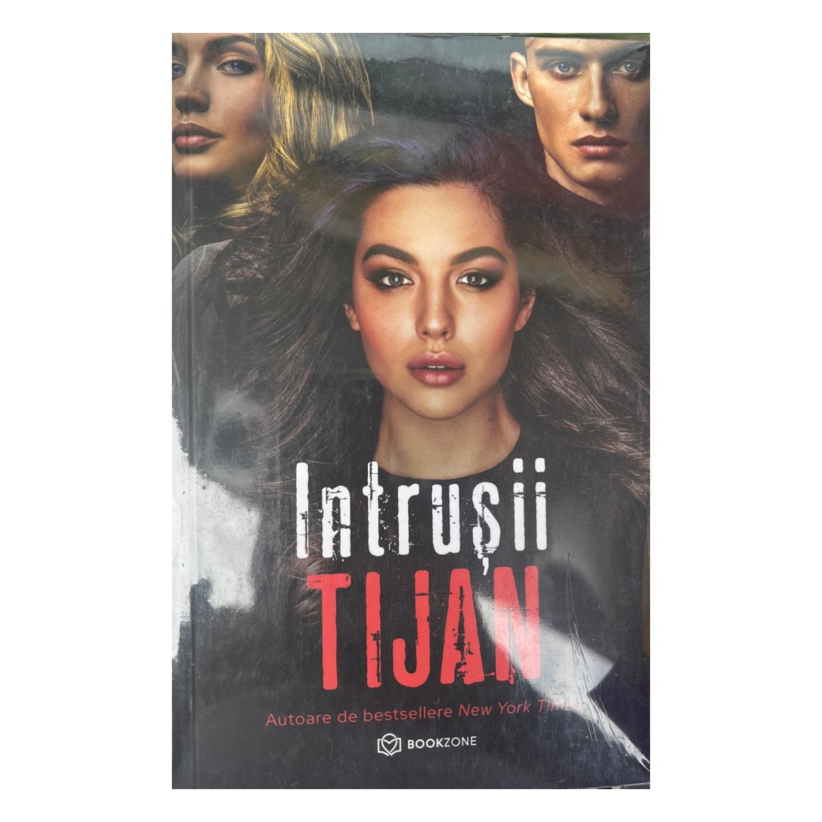 Intrușii